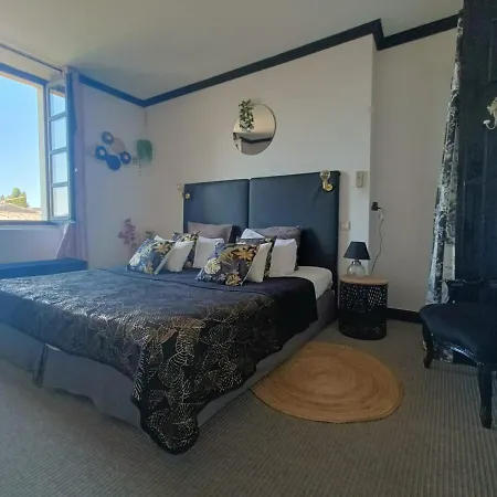 Bed & Breakfast Entre Bastide Et Cite 3*