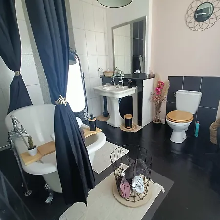 Bed & Breakfast Entre Bastide Et Cite Et Son Rooftop 4*